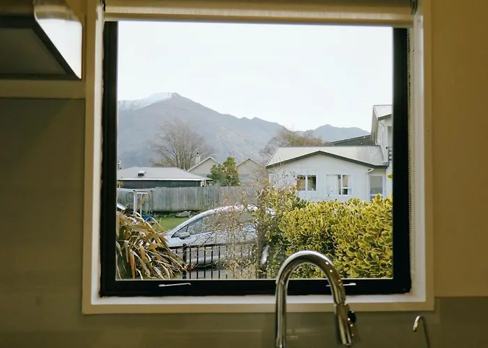 Little Holly House * Wanaka